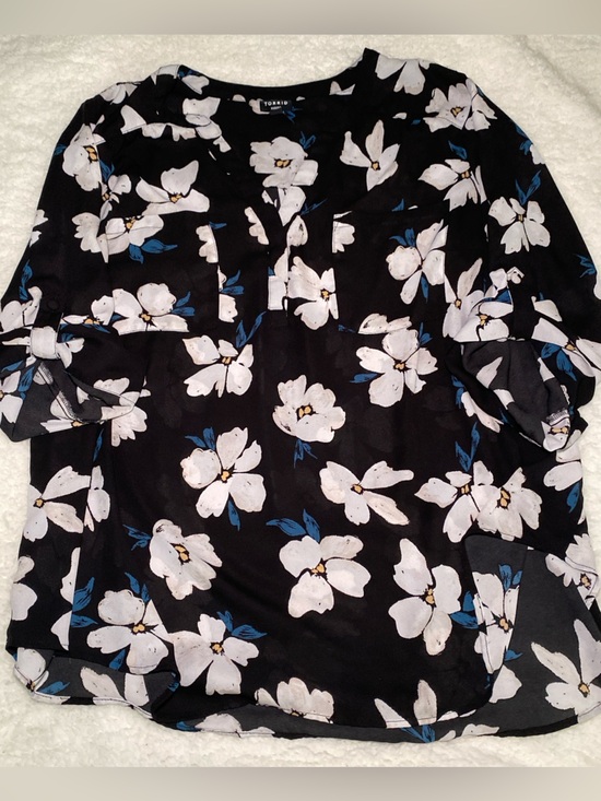 torrid Tops - torrid Black Floral Blouse with White and Blue Flowers